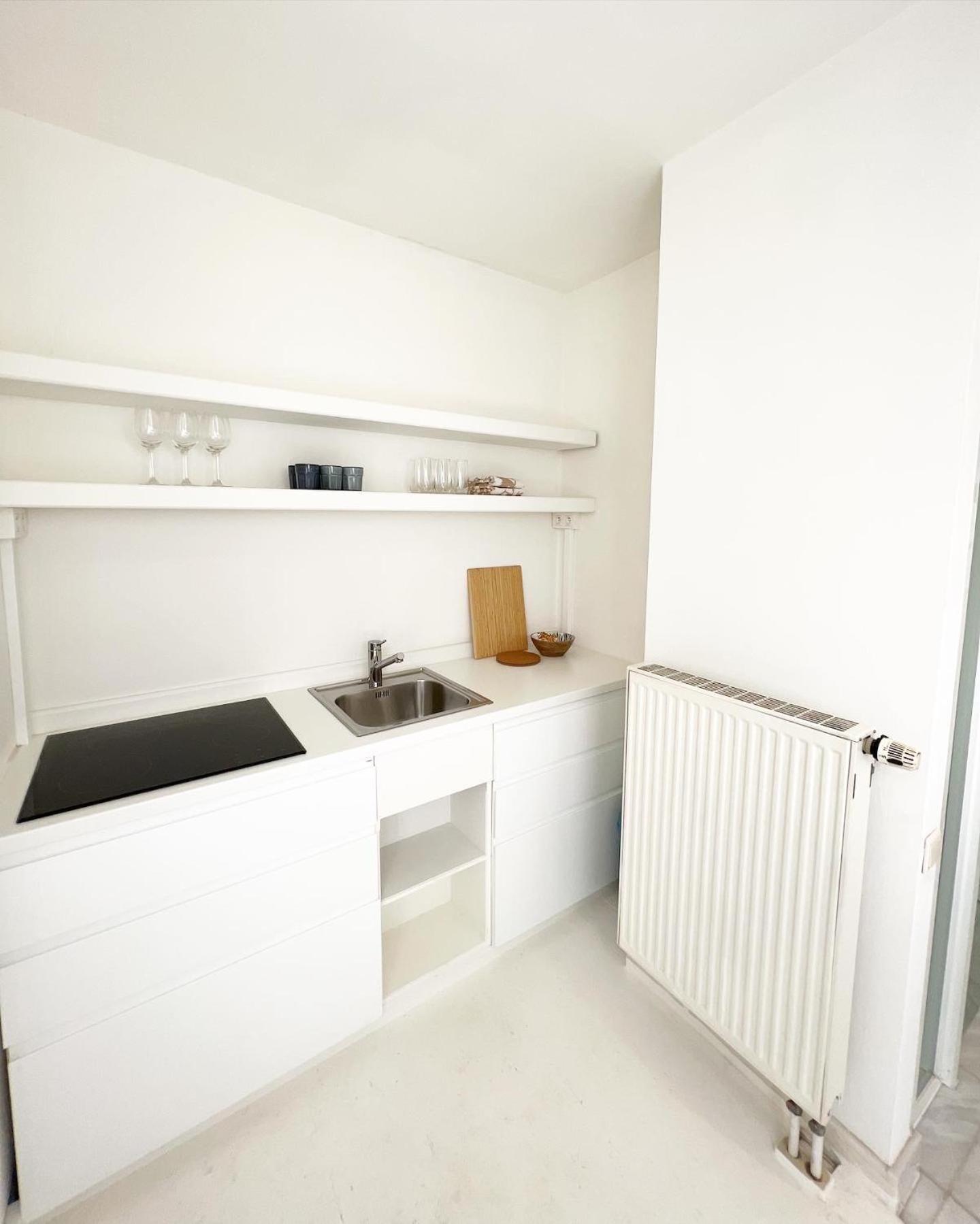 Le Faubourg Suites Антверпен Екстериор снимка